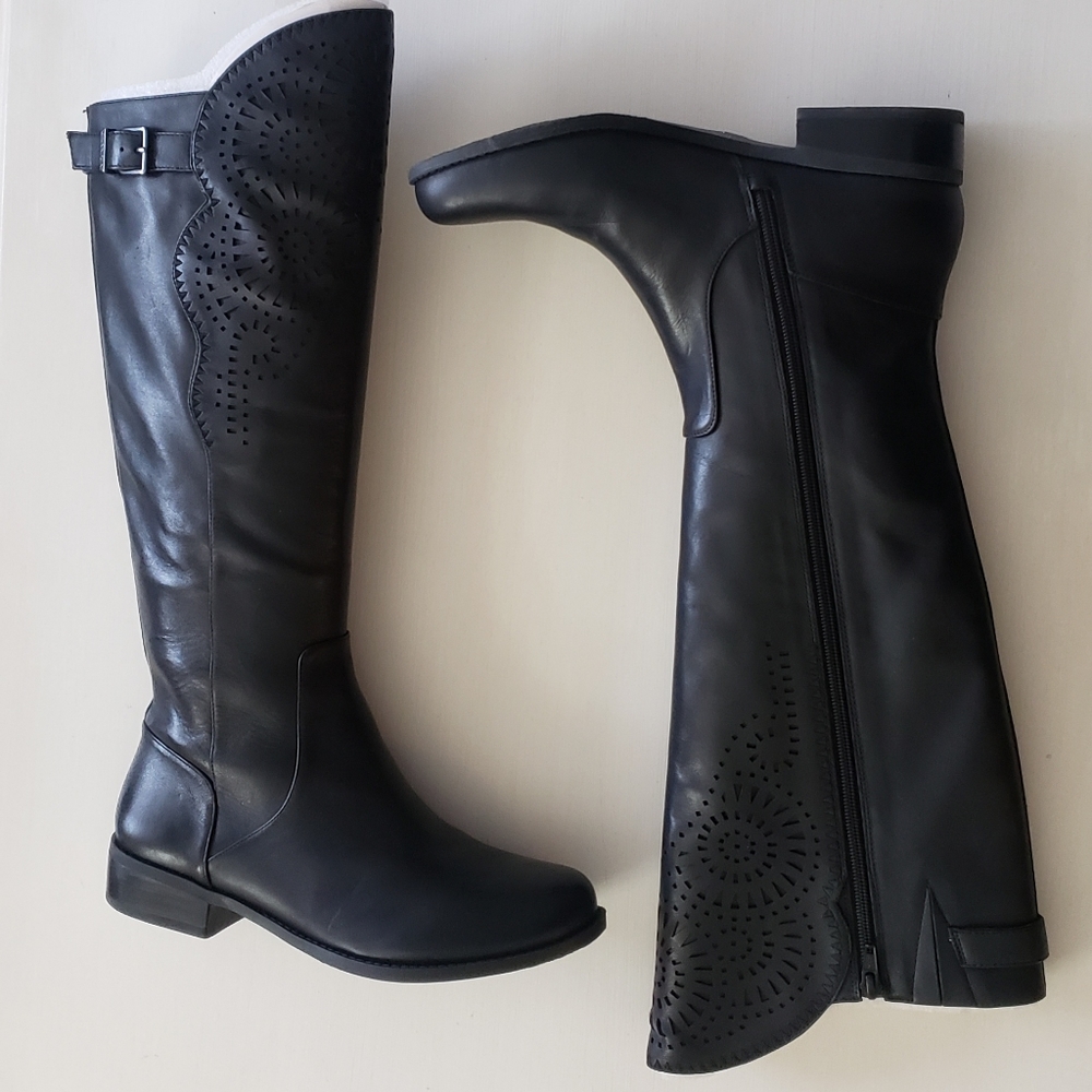 Gianni Bini Leather Boots, Size 8.5, Black, Never worn